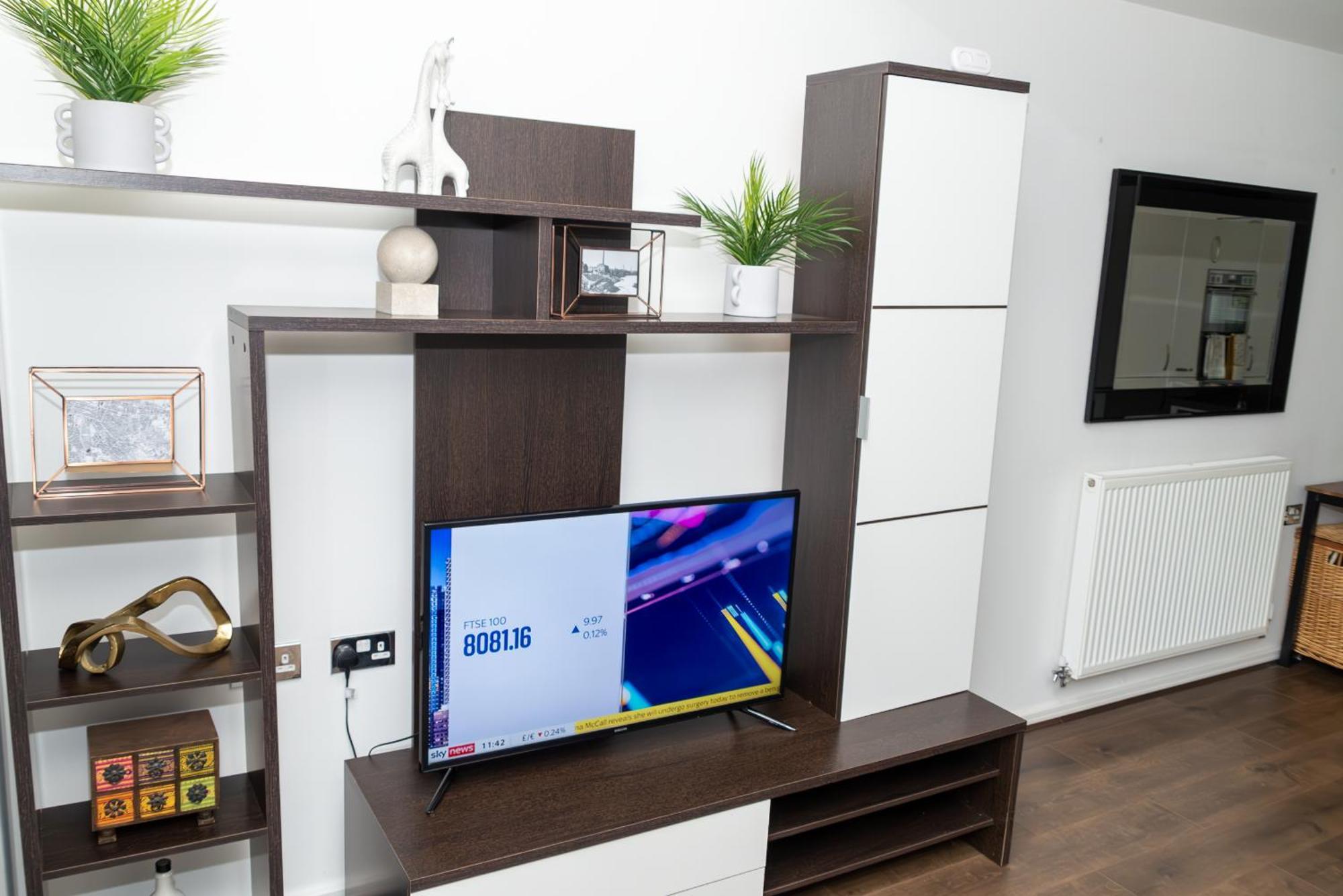 Entire Home In Манчестер Экстерьер фото
